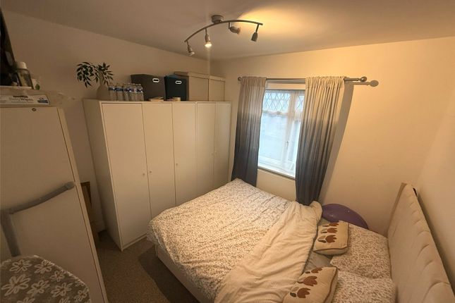 Kenton, Harrow photo 2