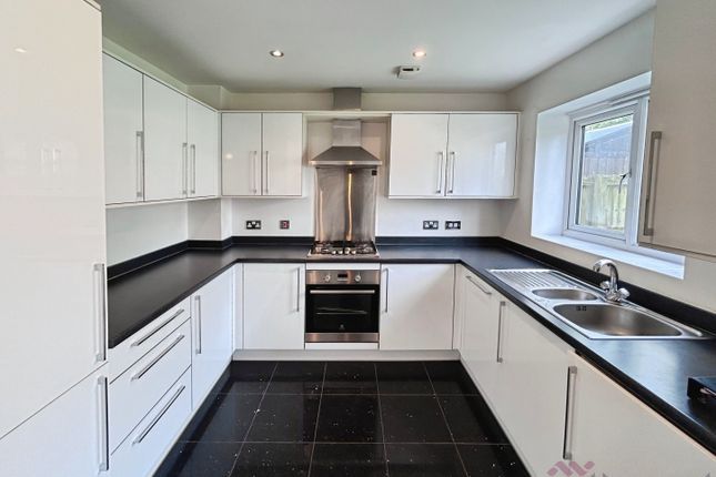 Salisbury Avenue, Bolton photo 5
