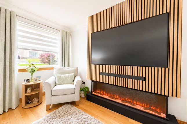 25, Orchard Gardens, Strathaven photo 3