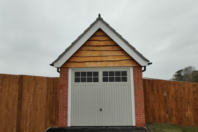 Detached house to rent in Lurtin Way, Daresbury, Warrington
