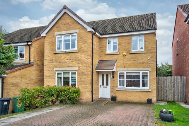 Thumbnail Detached house for sale in Greenlea Close, Yeadon, Leeds