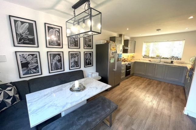 2, Ashcott Road, Glastonbury photo 3