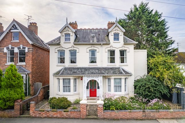 Houses For Sale In Droitwich Nicol & Co