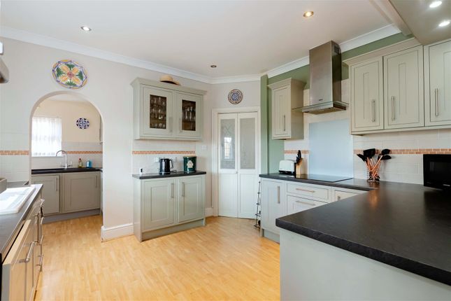 37, Salvington Hill, Worthing photo 4