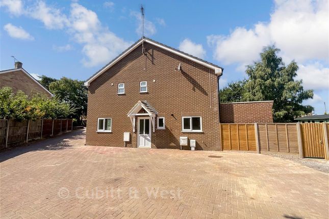4-bed detached on 18A, Gloucester Road, Waterlooville, £425,000