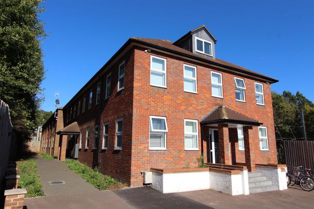 Flat to rent in Porters Wood, St Albans, Hertfordshire