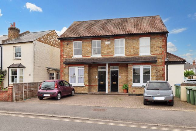 Thumbnail Flat to rent in Beauchamp Road, West Molesey