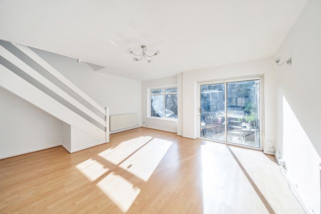 24, September Way, Stanmore photo 2