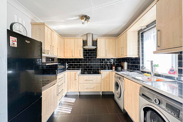 21 Topcliffe Grove, Liverpool photo 4