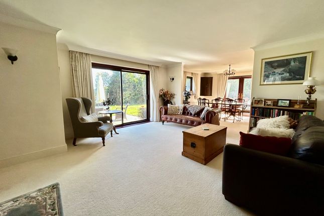 5, Church Farm Close, Dibden photo 2