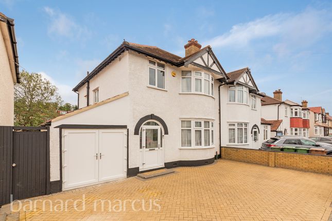 Thumbnail Property to rent in Demesne Road, Wallington