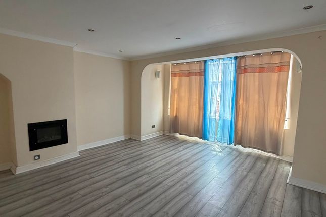Wren Road, Dagenham photo 5