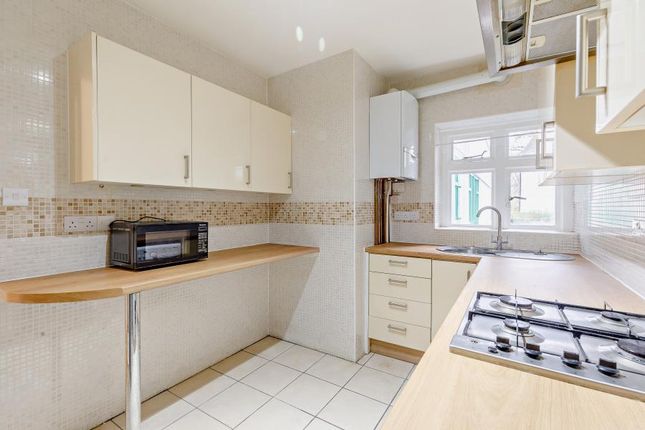 71, Elm Park Court, Pinner photo 3
