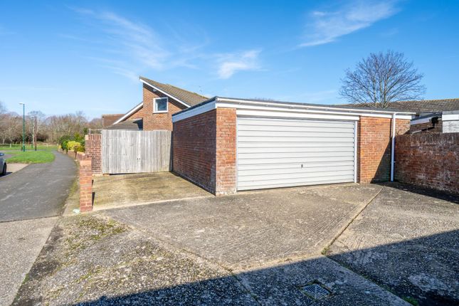 5, West Meads Drive, Bognor Regis photo 2