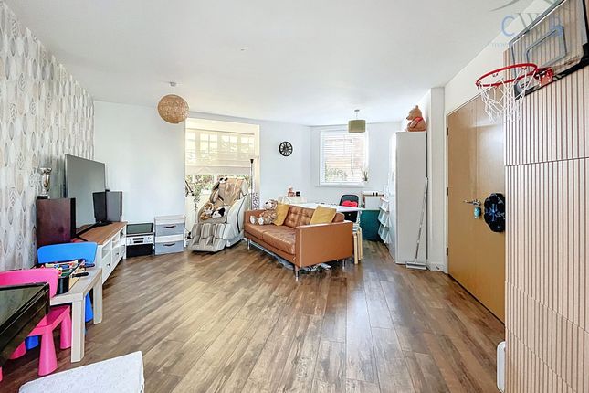 35 Hambrook Road, Snodland photo 2