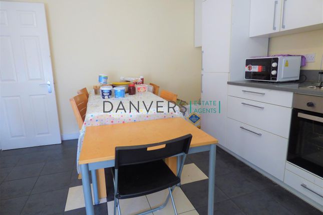 Flat to rent in Noel Street, Leicester