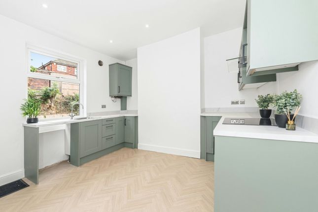 181, Wakefield Road, Leeds photo 4