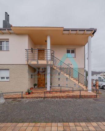 Semi-detached house for sale in Plaza Playa De Chao 33700, Luarca, Asturias