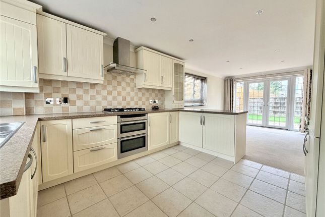 39, Stanley Road, Hampshire photo 2