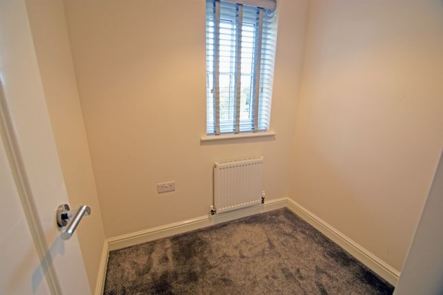 Town house to rent in George Jackson Avenue, Holmes Chapel, Crewe