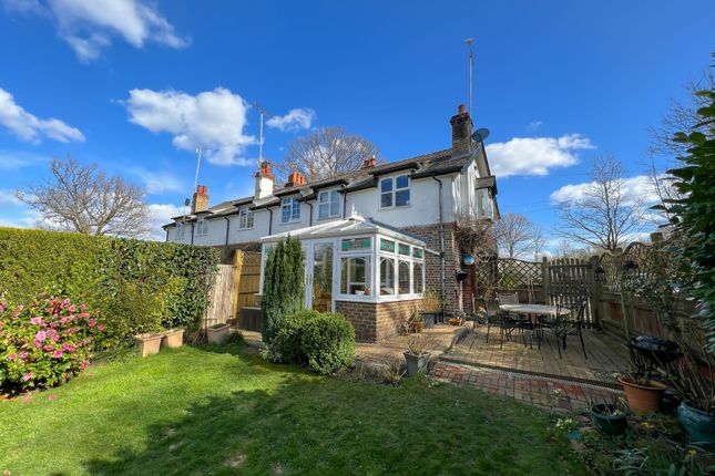 Thumbnail End terrace house to rent in Coombe Hill Road, East Grinstead