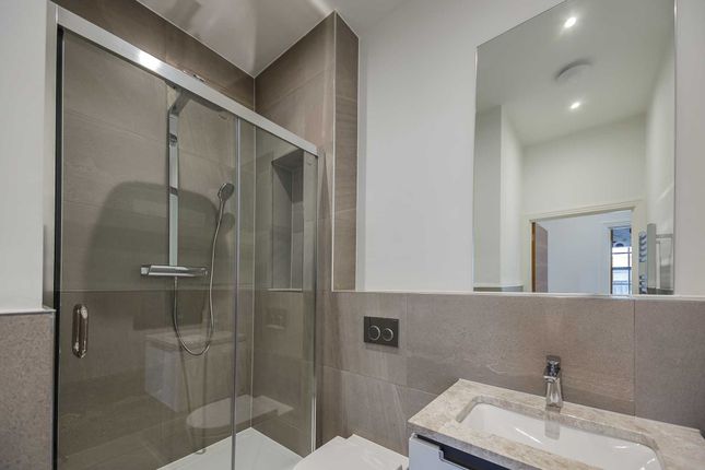 Penthouse to rent in Rainville Road, London