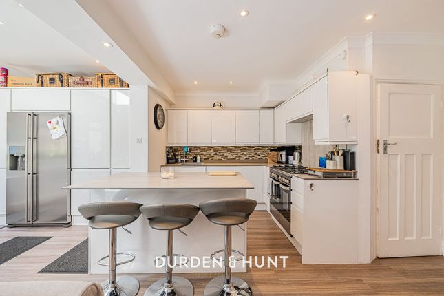 707 Chigwell Road, Woodford Green photo 4