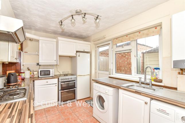 14, Marldell Close, Havant photo 3