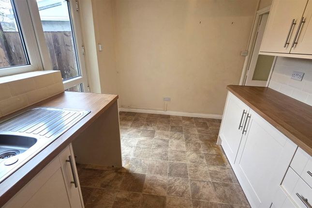 42, Oak Road, Tavistock photo 4
