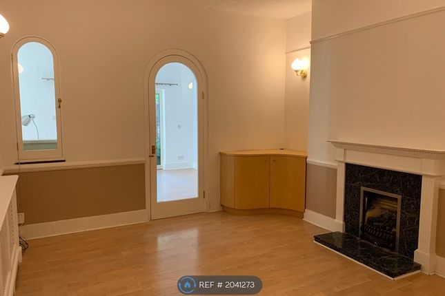 Flat to rent in Shortlands Road, Bromley