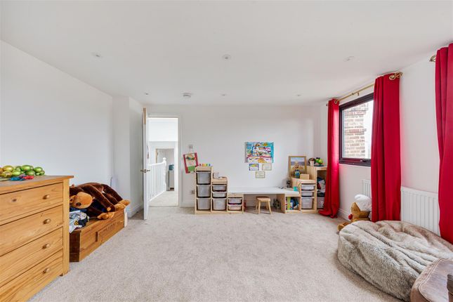 Semi-detached house for sale in Wallwood Road, London