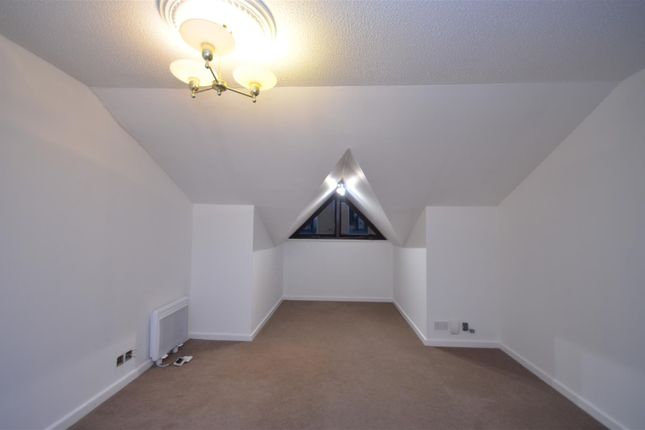 Flat 16 , Wessex Court, South East Road, Southampton photo 4