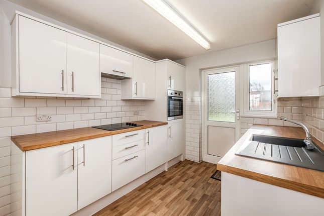 7, St. Malo Court, Ferring photo 2