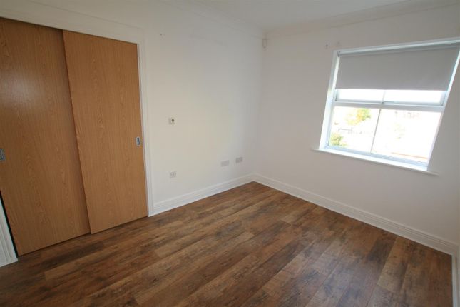 Apt 15, Portland Point, Worcester photo 5