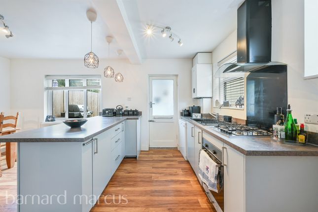 62, The Crescent, Epsom photo 4