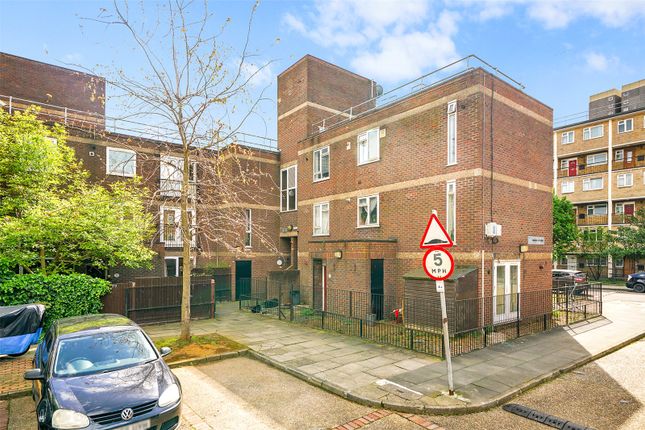 Thumbnail Flat to rent in Nelson Gardens, London