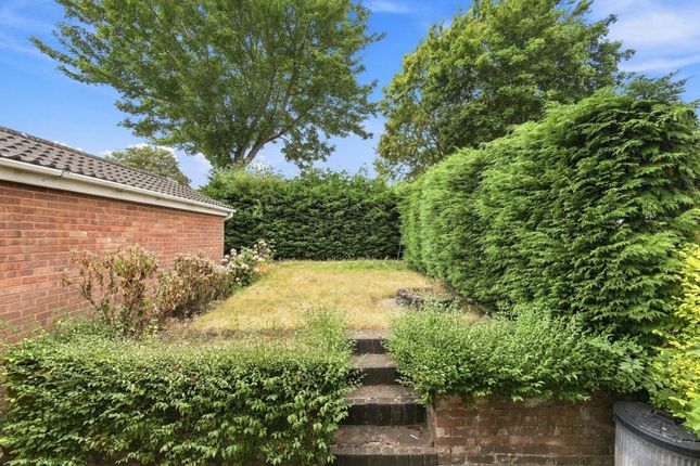 10 Meadow Road, Worksop photo 4