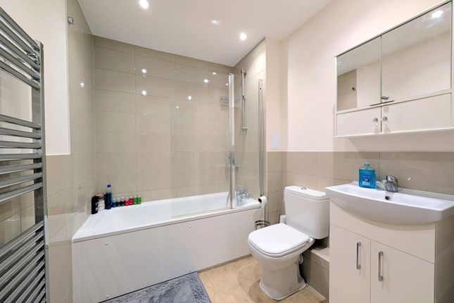 11 Chilton House Giles Crescent, Stevenage photo 4