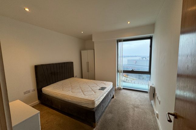 Apt 26, Liverpool photo 3
