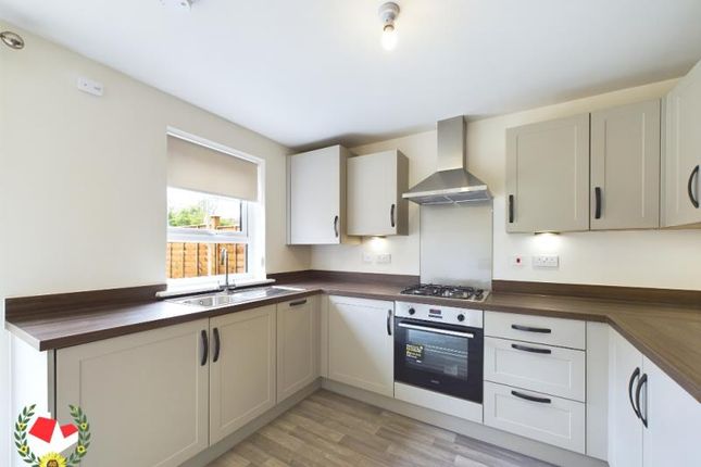 47, Rose Workman Road, Gloucester photo 2