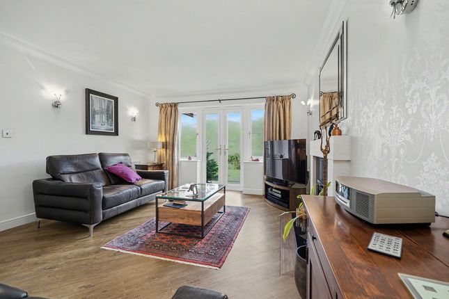 2, Brook View, Newport photo 2
