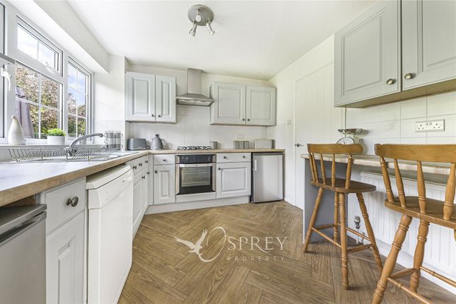 25, Victoria Road, Northamptonshire, PE8 photo 2