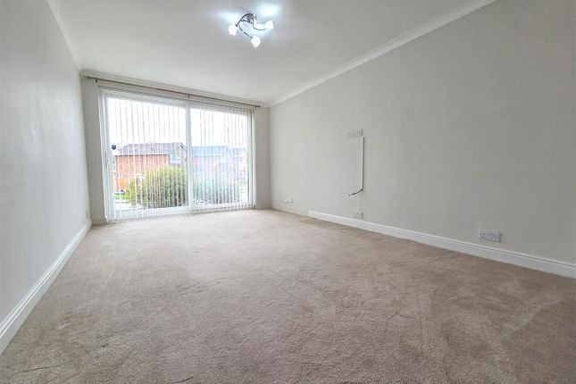 113, Abberley Avenue, Stourport-On-Severn photo 3