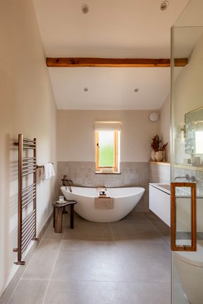 304652 - Orrell Fold Barn 64.Jpg