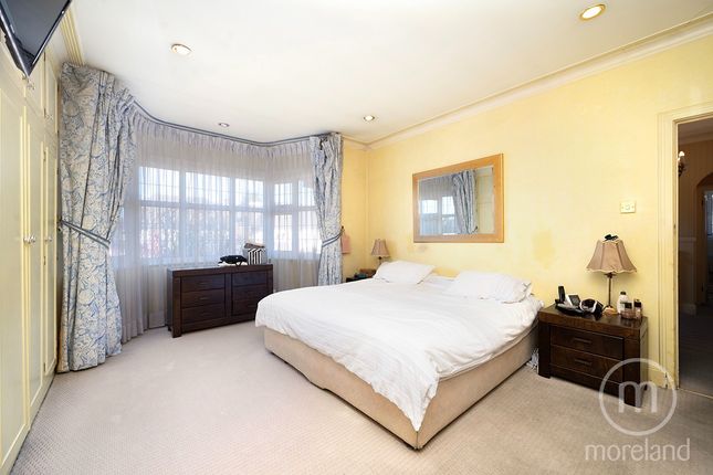 Thumbnail Detached house for sale in Manor Hall Avenue, Hendon