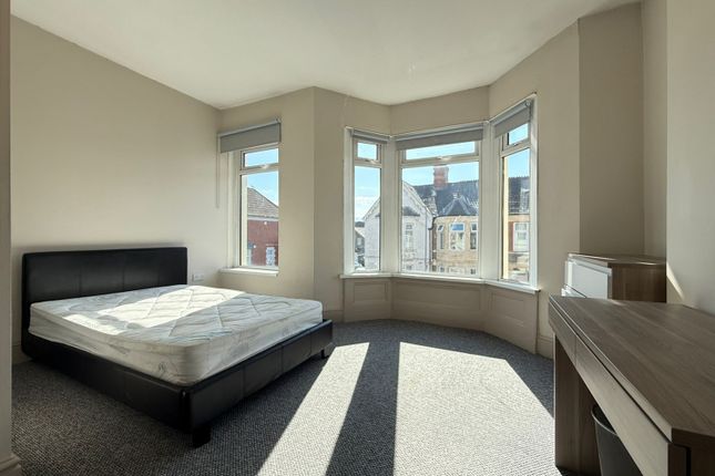 23, Dogfield Street, Cardiff photo 3