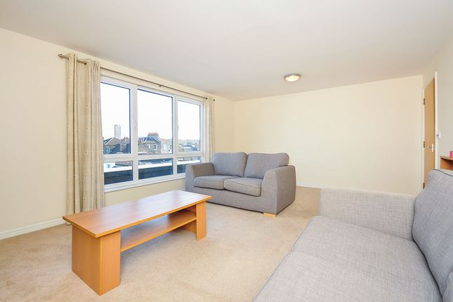 Flat to rent in Effra Parade, London