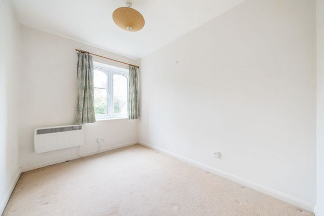 Flat for sale in Station Road, Pulborough