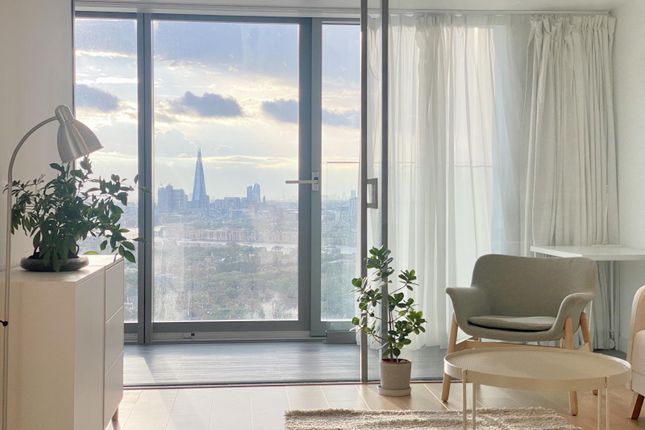 Apartment 3207, 10 Marsh Wall, London photo 3