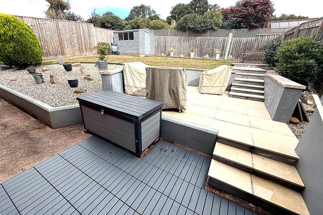 8, Lincoln Close, Exmouth photo 3
